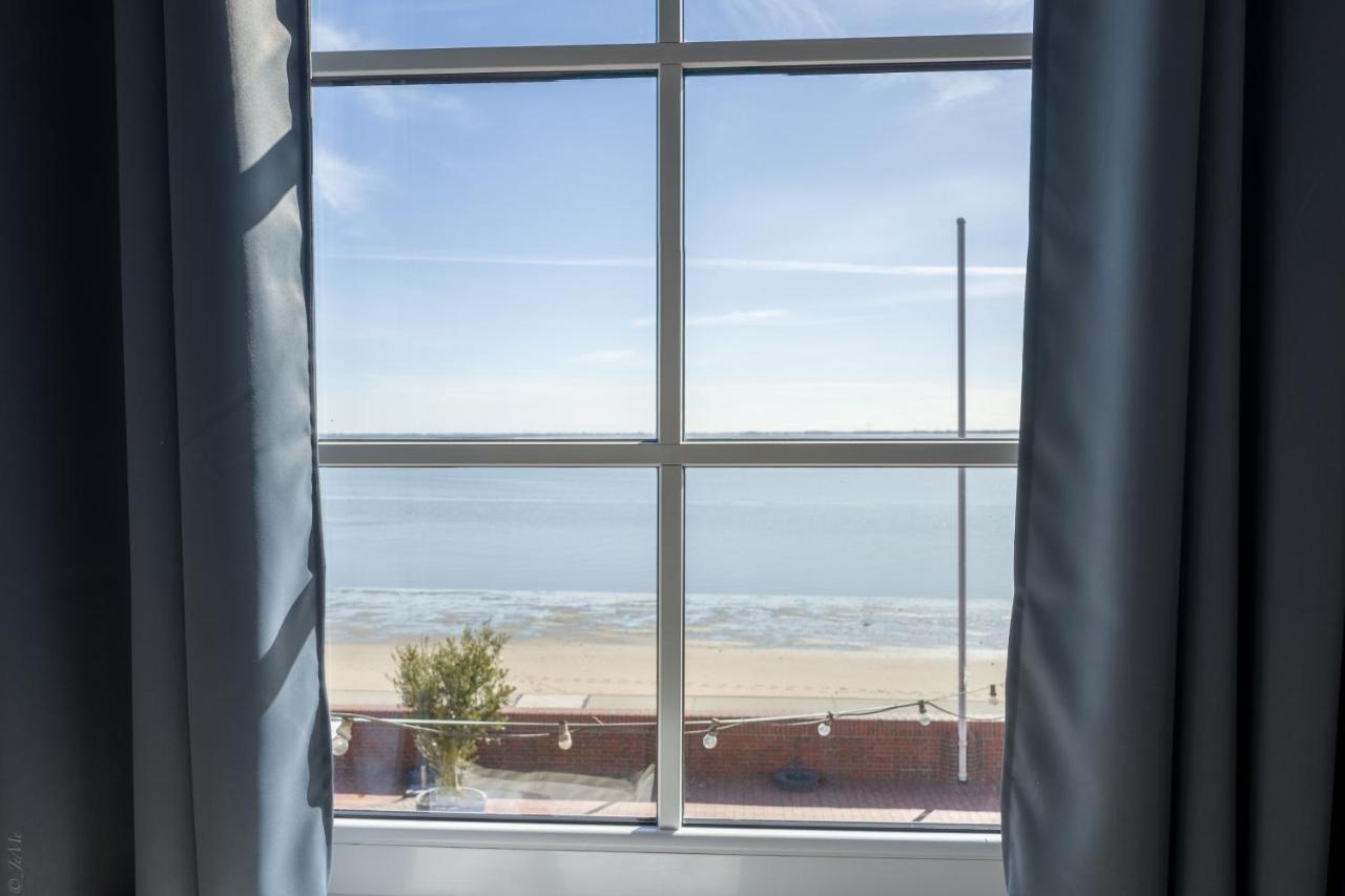 Akzent Strandhotels Seestern, Delphin & Lachs ヴィルヘルムスハーフェン エクステリア 写真