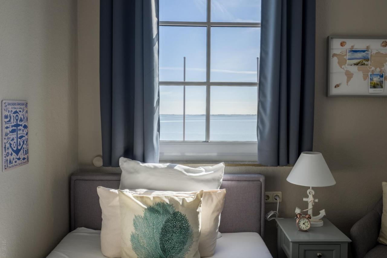 Akzent Strandhotels Seestern, Delphin & Lachs ヴィルヘルムスハーフェン エクステリア 写真