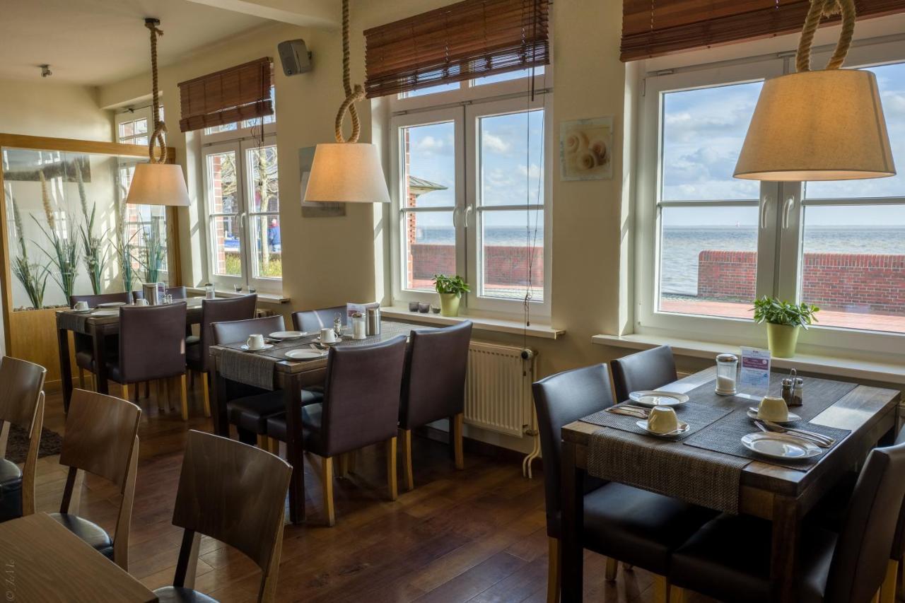 Akzent Strandhotels Seestern, Delphin & Lachs ヴィルヘルムスハーフェン エクステリア 写真